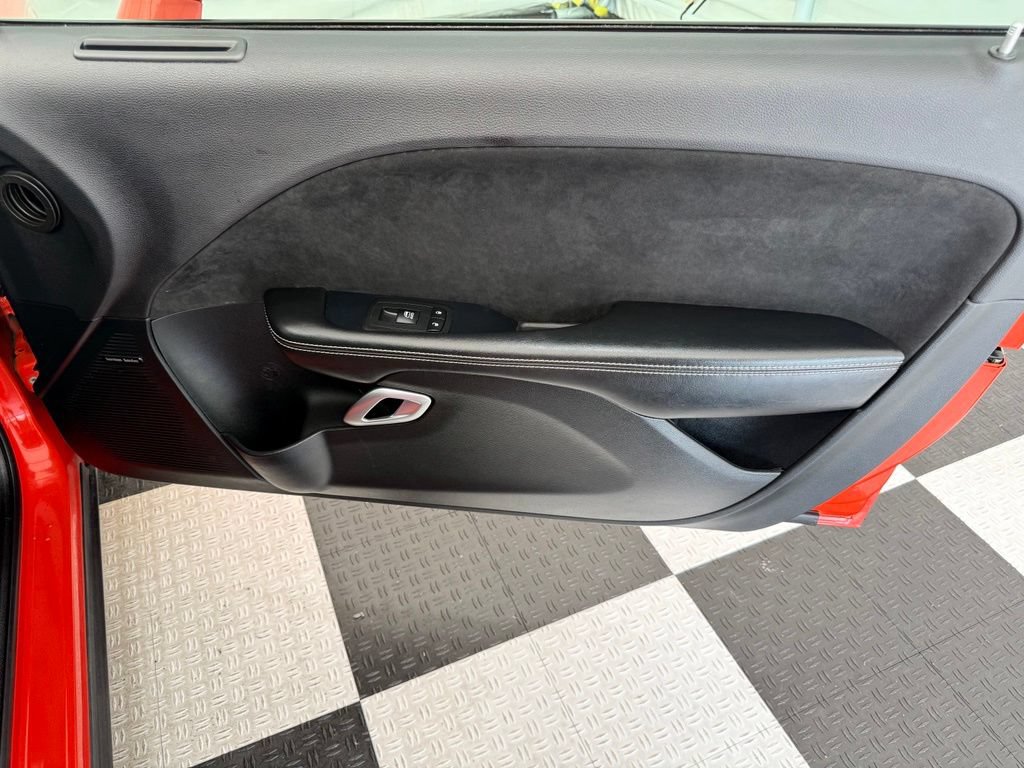 Used 2016 Dodge Challenger SRT w/ Technology Group RWD image 20