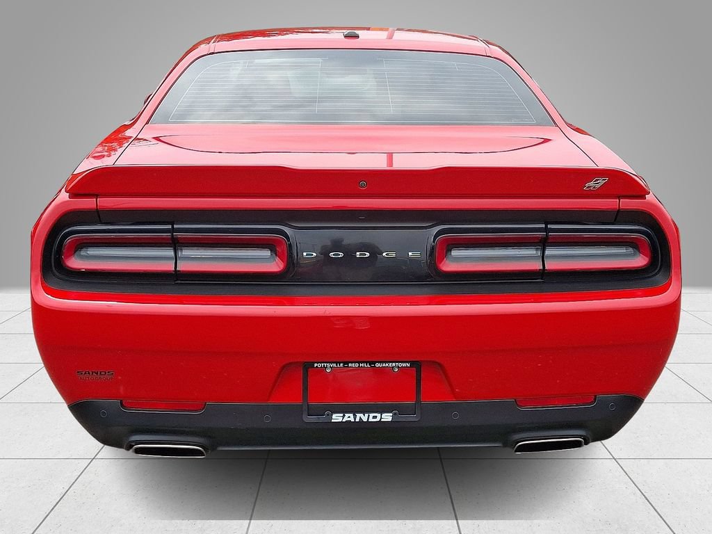Used 2022 Dodge Challenger GT AWD/4WD image 6