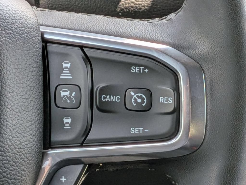 Used 2025 RAM 1500 Laramie AWD/4WD image 20