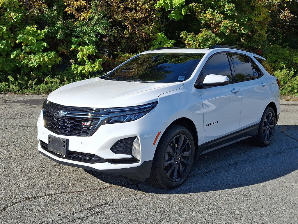 Used 2022 Chevrolet Equinox RS w/ RS Leather Package AWD/4WD image 3