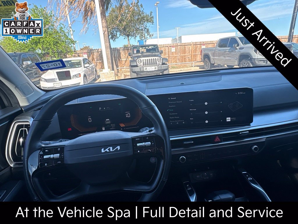 Certified 2026 Kia Sorento S w/ S Panoramic Sunroof Package FWD image 5