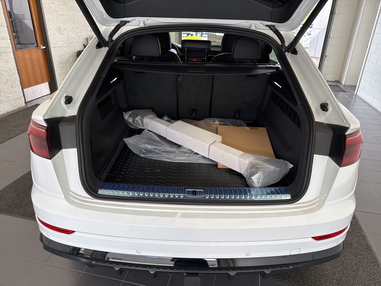 New 2025 Audi Q8 Premium Plus image 9