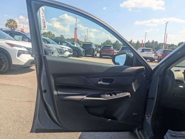 New 2026 Nissan Sentra SR w/ SR Premium Package FWD image 11