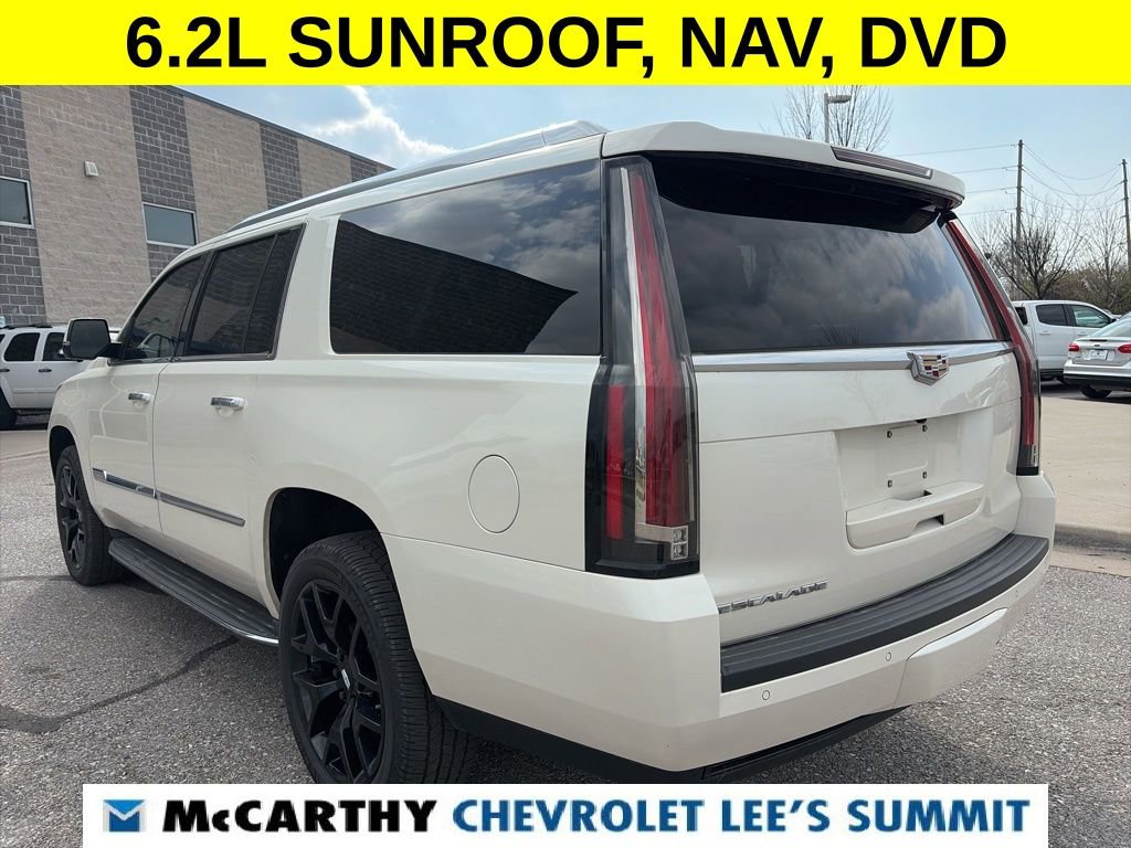 Used 2015 Cadillac Escalade ESV Luxury image 13