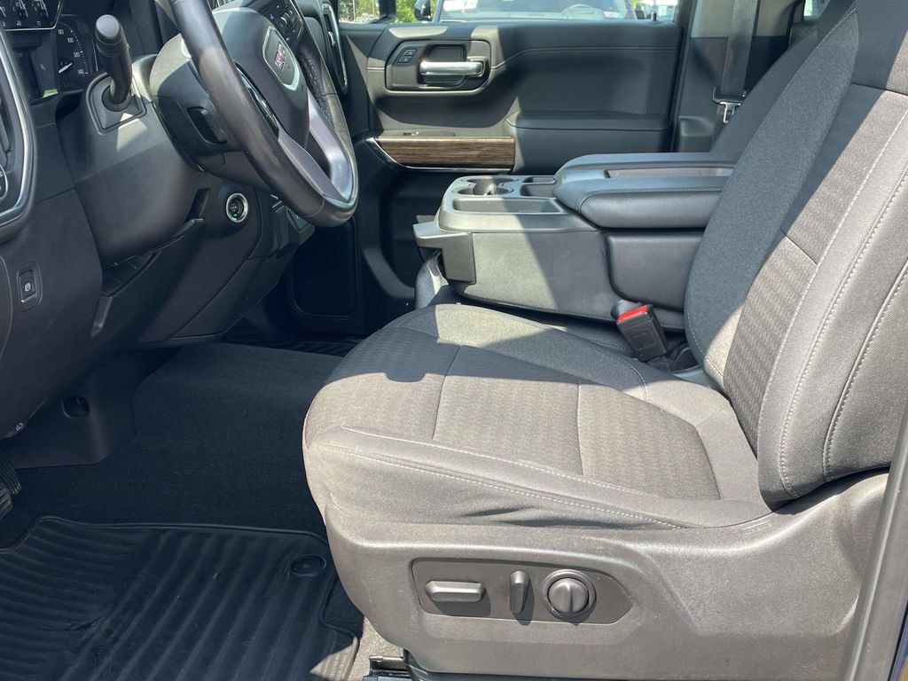 Used 2020 GMC Sierra 1500 Elevation w/ Elevation Value Package AWD/4WD image 9