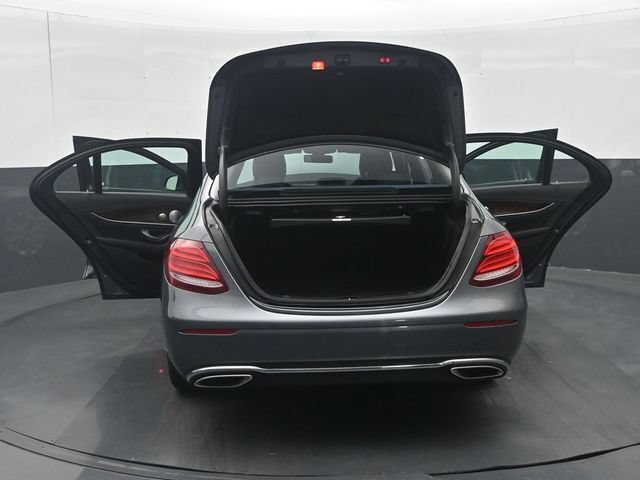 Used 2017 Mercedes-Benz E 300 4MATIC w/ Premium 1 Package image 40