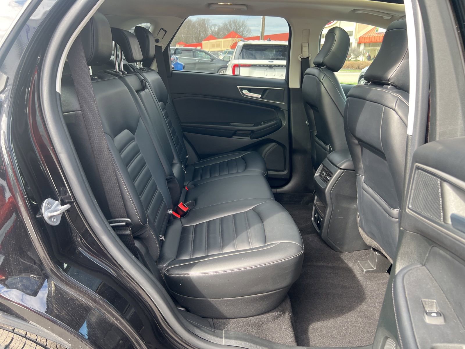 Used 2023 Ford Edge SEL w/ Convenience Package image 30