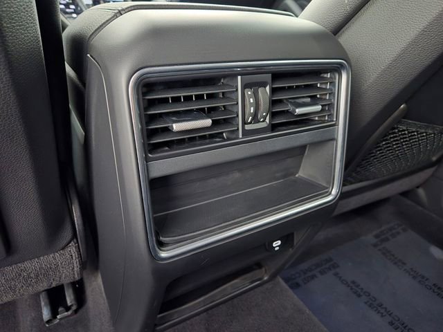 Used 2023 Porsche Cayenne image 12