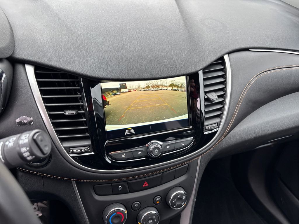 Used 2019 Chevrolet Trax LT w/ LT Convenience Package image 28