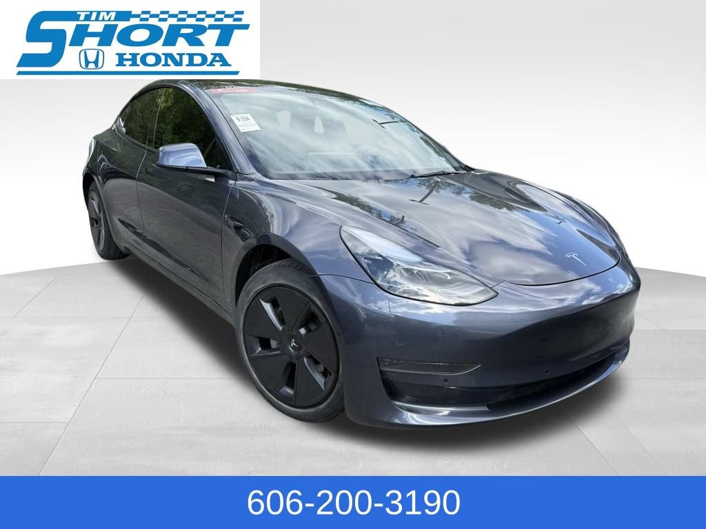 Used 2021 Tesla Model 3 Standard Range Plus RWD image 5
