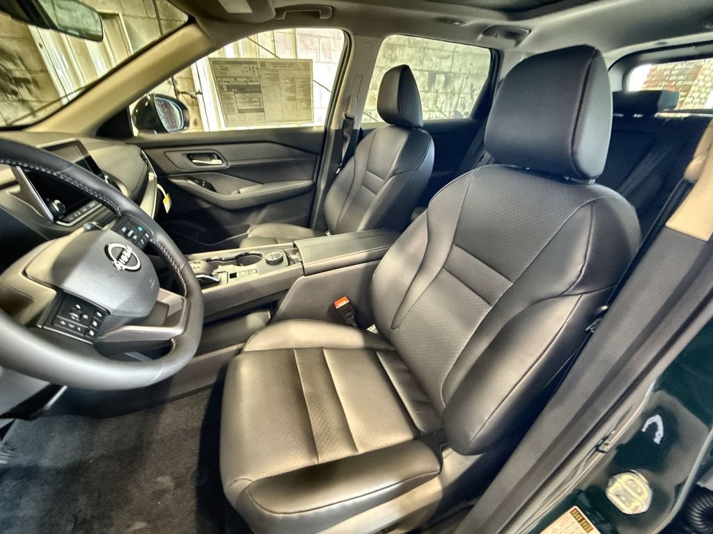New 2026 Nissan Rogue Dark Armor AWD/4WD image 13