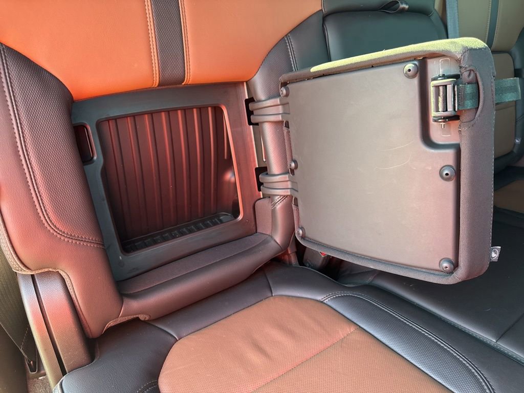 Used 2019 Chevrolet Silverado 1500 High Country w/ High Country Premium Package image 21