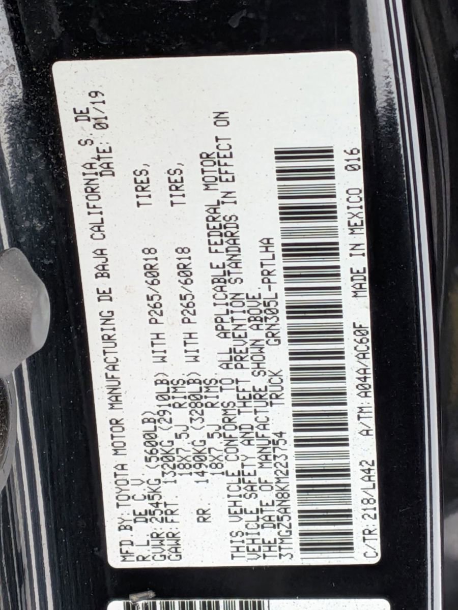 Used 2019 Toyota Tacoma Limited image 32