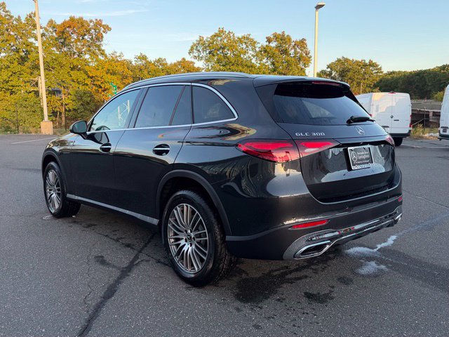 New 2027 Mercedes-Benz GLC 300 4MATIC image 5