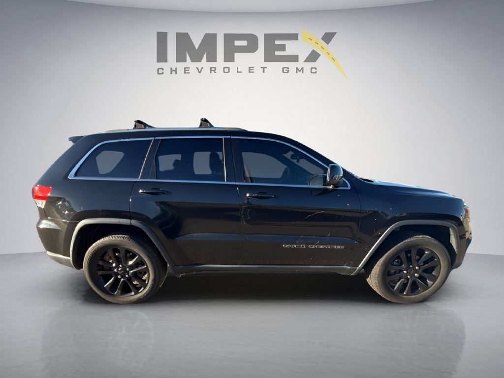 Used 2018 Jeep Grand Cherokee Laredo RWD image 6