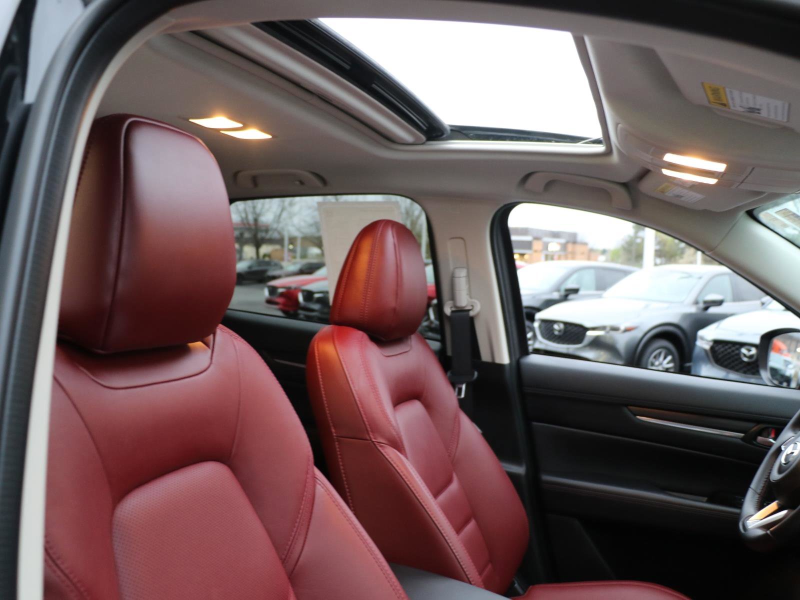 Certified 2025 MAZDA CX-5 Carbon Edition image 7