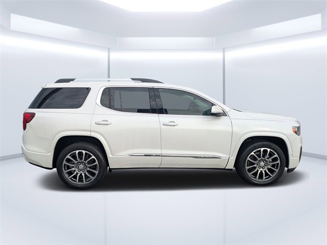 Used 2021 GMC Acadia Denali w/ Denali Technology Package image 2