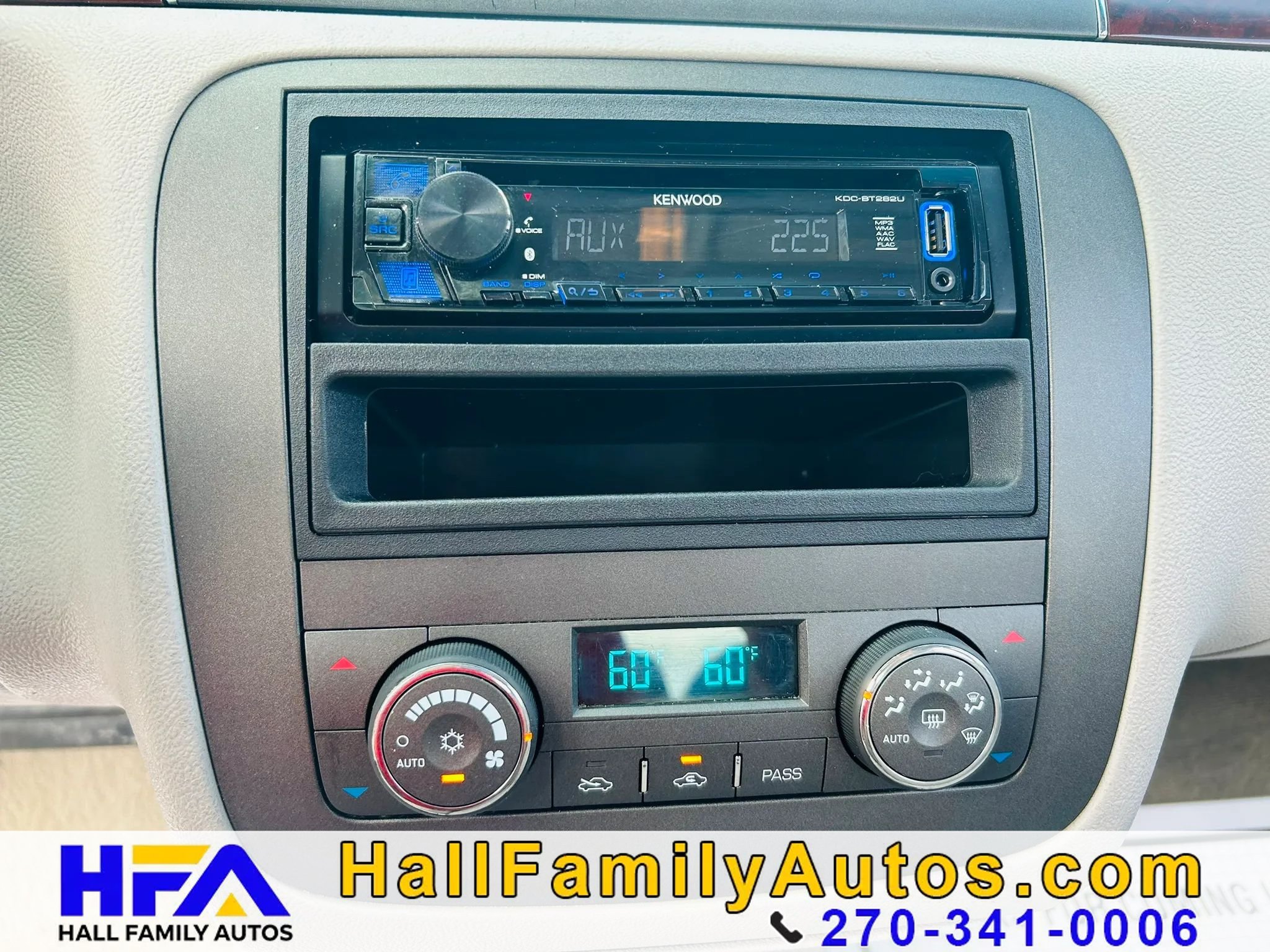 Used 2008 Buick Lucerne CXL w/ Driver Confidence Package FWD image 24