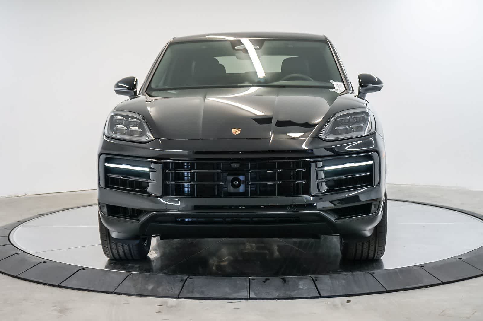 New 2026 Porsche Cayenne Coupe AWD/4WD image 6