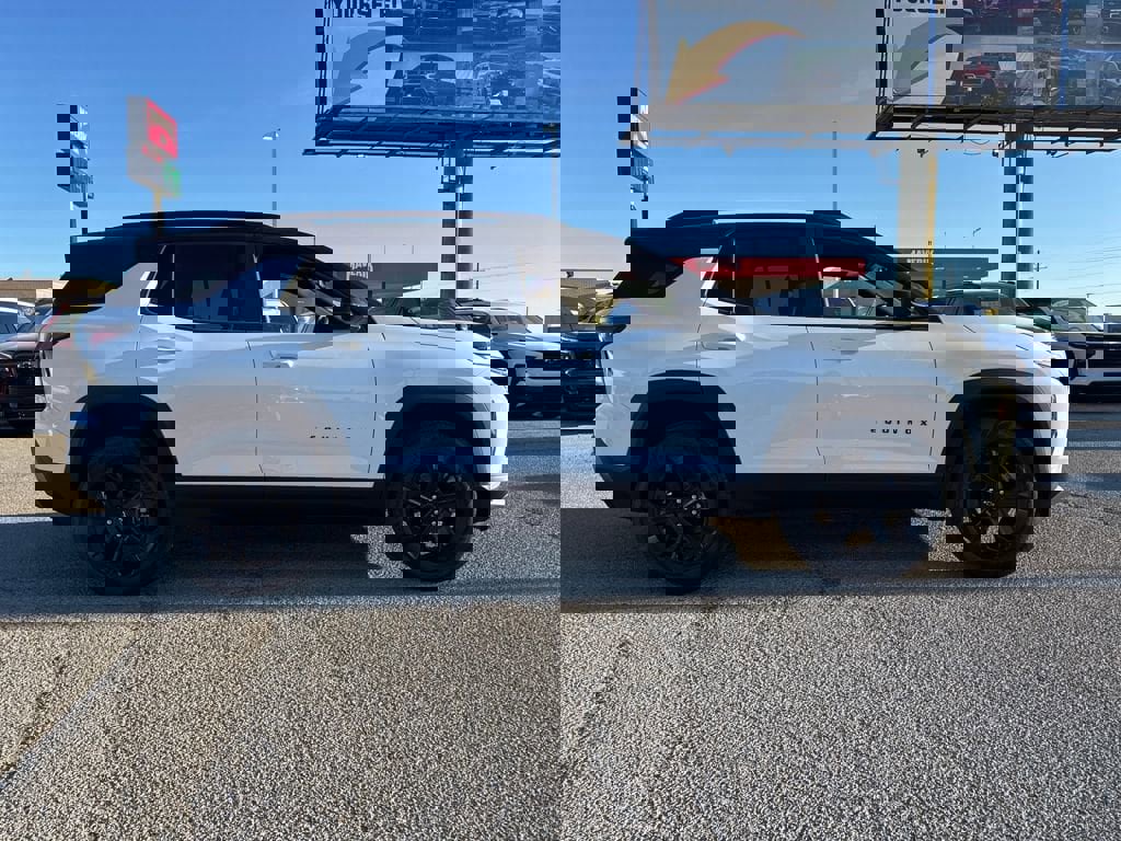 New 2026 Chevrolet Equinox LT w/ Convenience Package II image 8