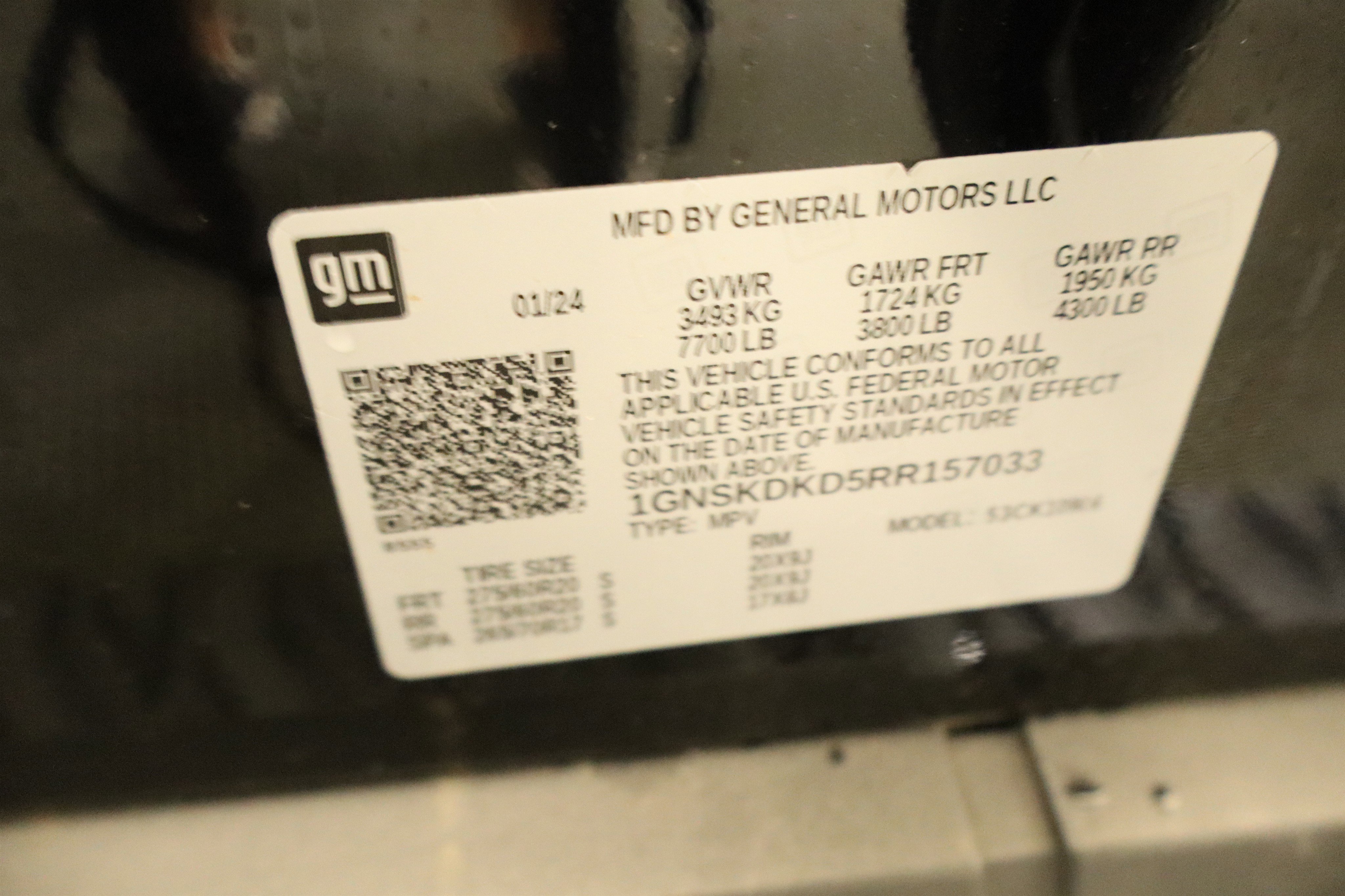 Used 2024 Chevrolet Suburban Z71 AWD/4WD image 35