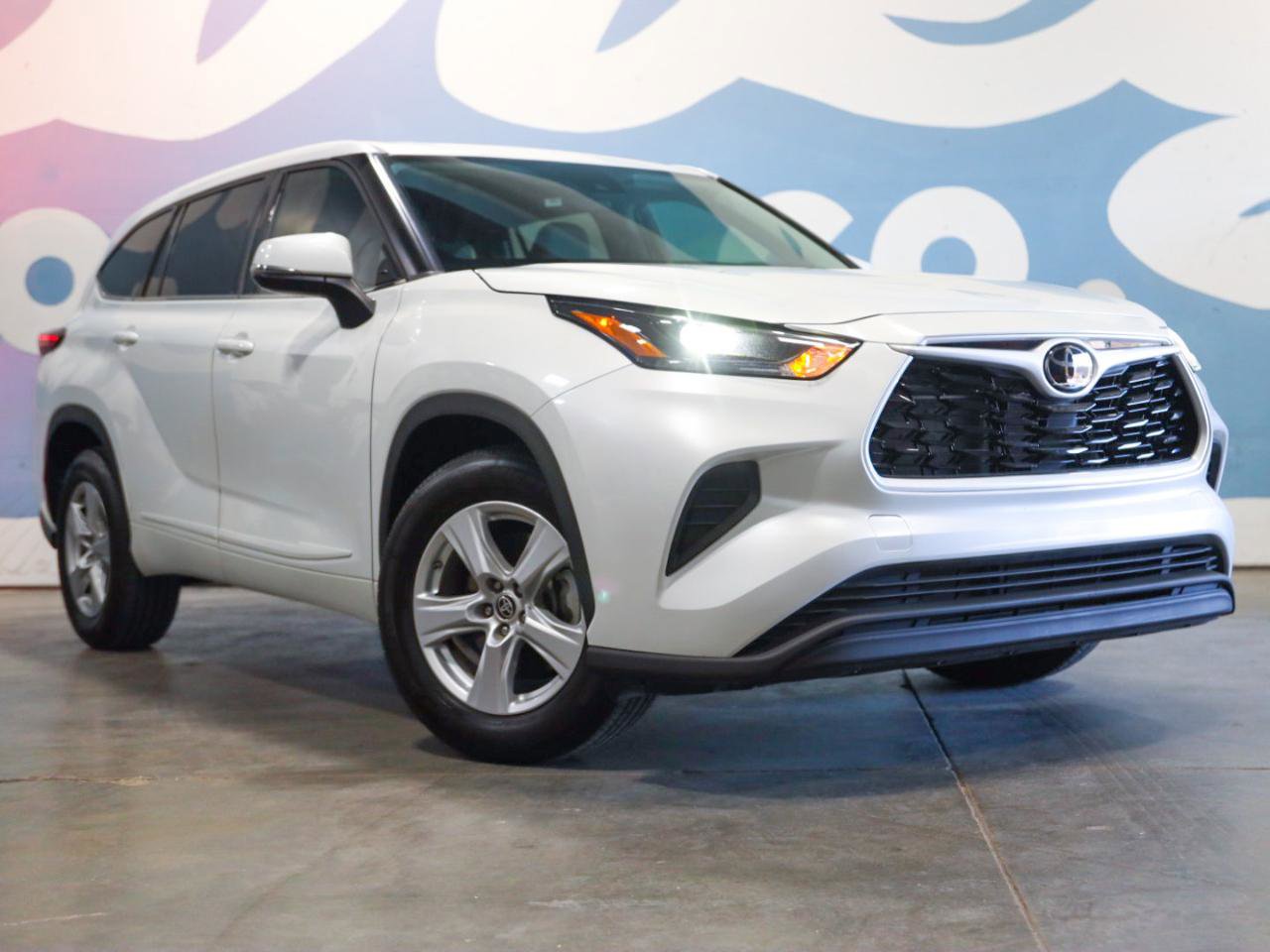 Used 2022 Toyota Highlander L image 25