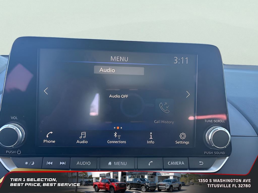 Used 2024 Nissan Altima 2.5 SV image 13