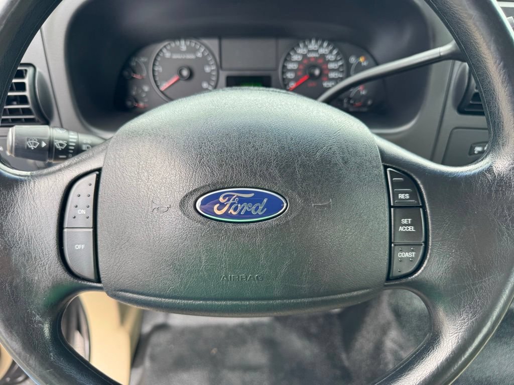 Used 2006 Ford F250 XL AWD/4WD image 16