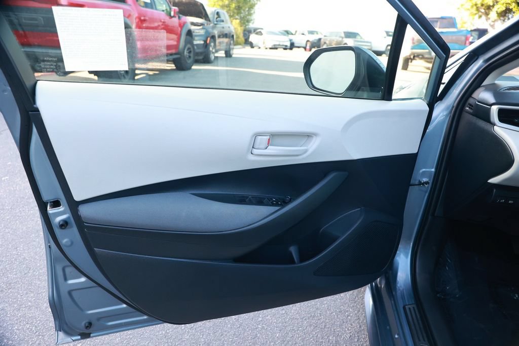 Used 2023 Toyota Corolla LE w/ Carpet Mat Package (TMS) FWD image 18