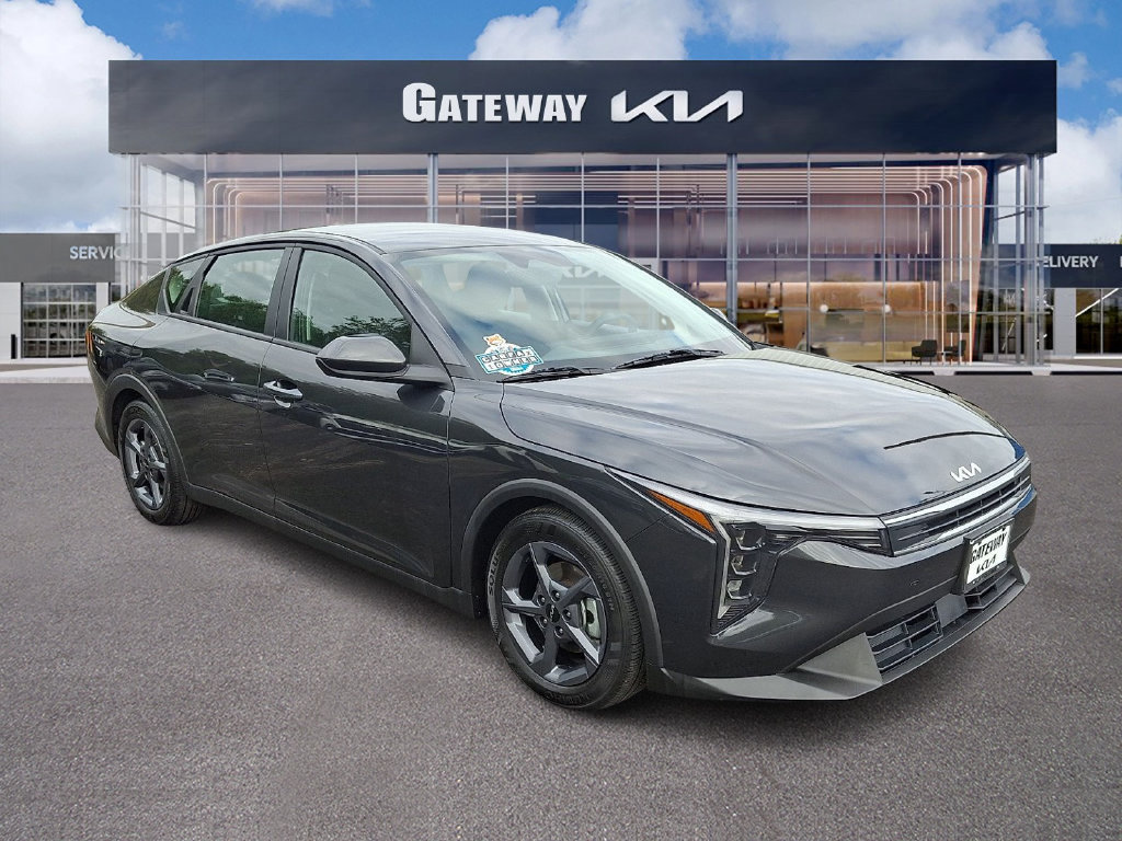 Certified 2025 Kia K4