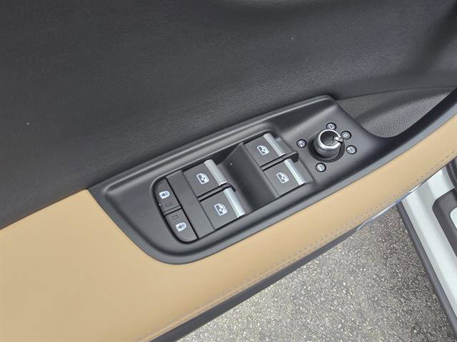 New 2025 Audi Q7 3.0T Prestige image 29