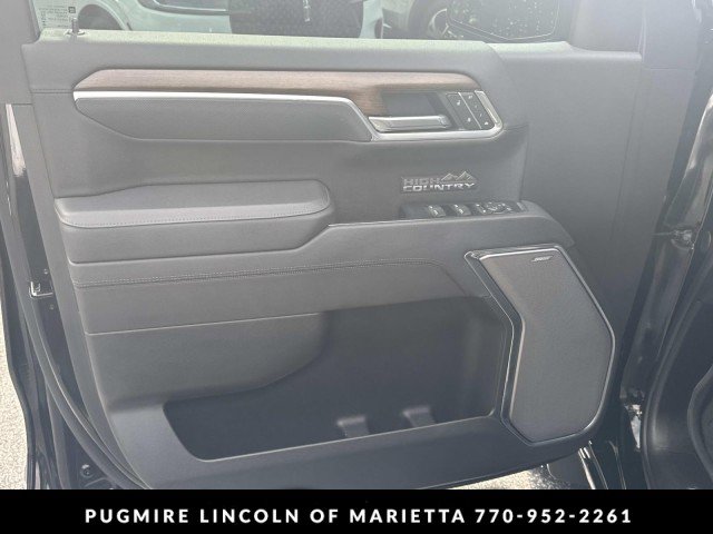 Used 2025 Chevrolet Silverado 1500 High Country AWD/4WD image 10