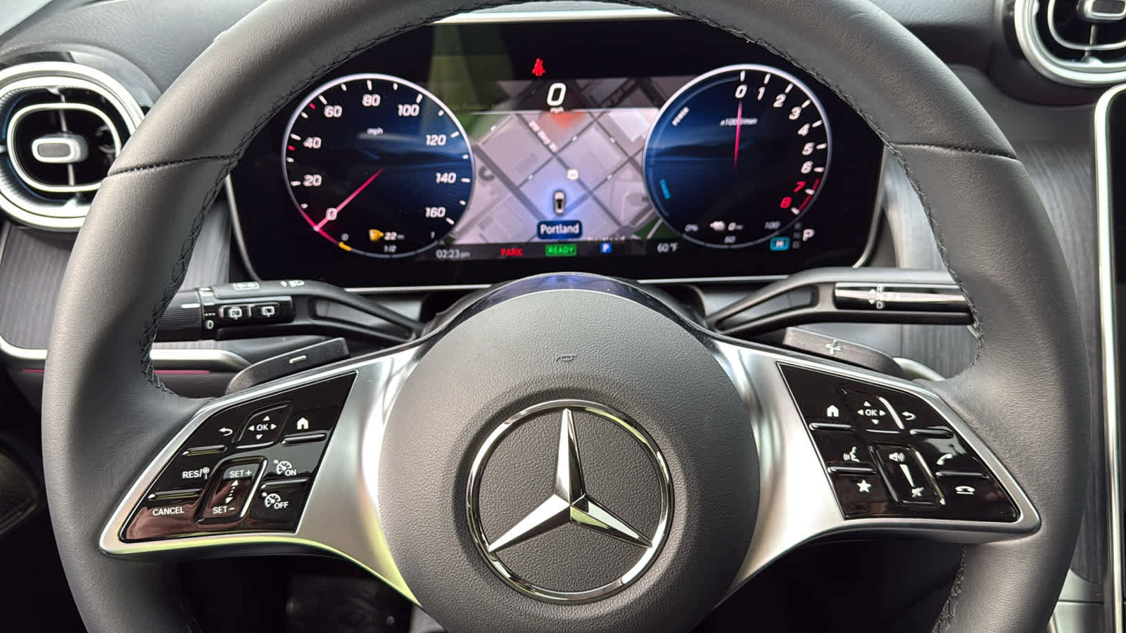 New 2025 Mercedes-Benz GLC 350e 4MATIC image 17