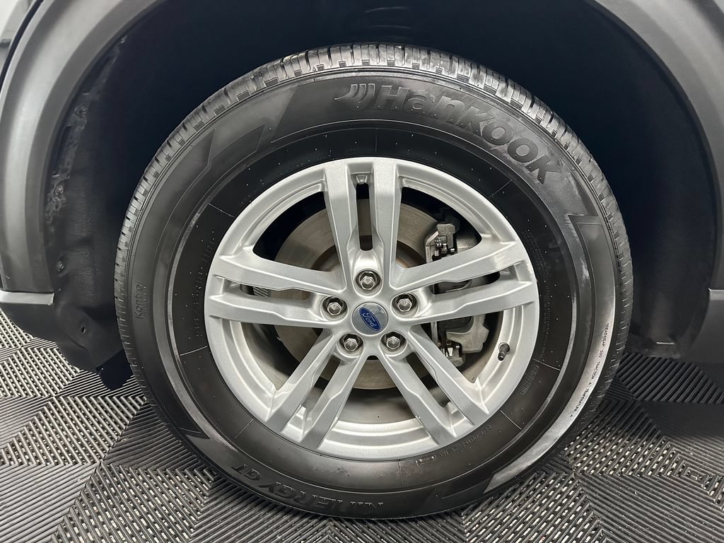 Used 2022 Ford Explorer XLT AWD/4WD image 39