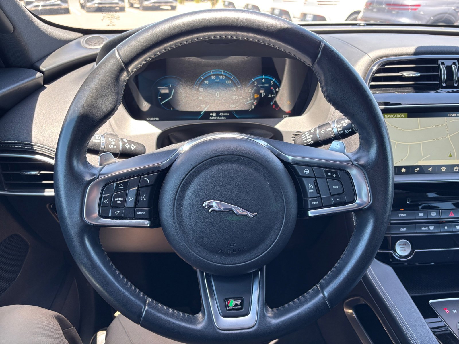 Used 2018 Jaguar F-PACE R-Sport AWD/4WD image 9