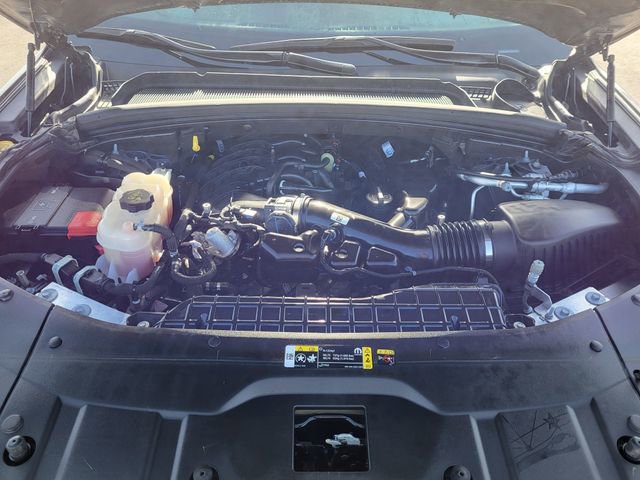 Certified 2025 Jeep Grand Cherokee Laredo image 24