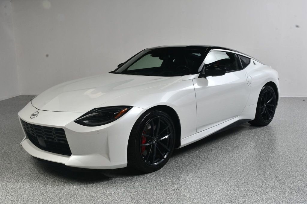 Used 2024 Nissan Z Performance w/ Floor Mat Package image 2
