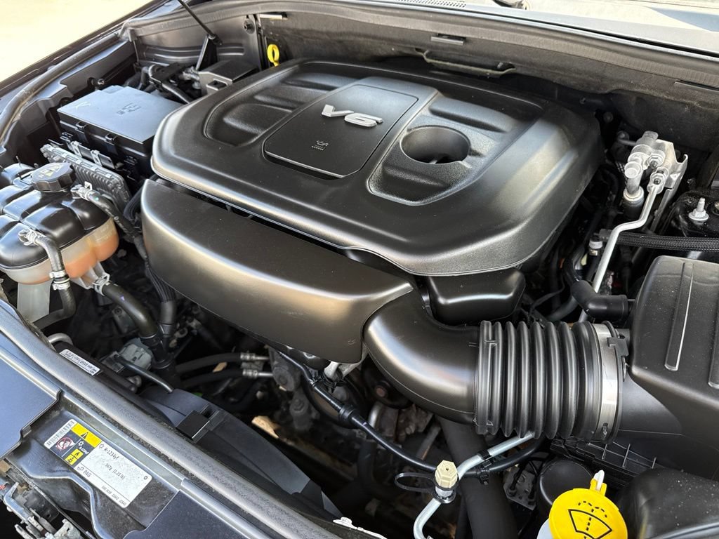 Used 2019 Jeep Grand Cherokee Altitude AWD/4WD image 49