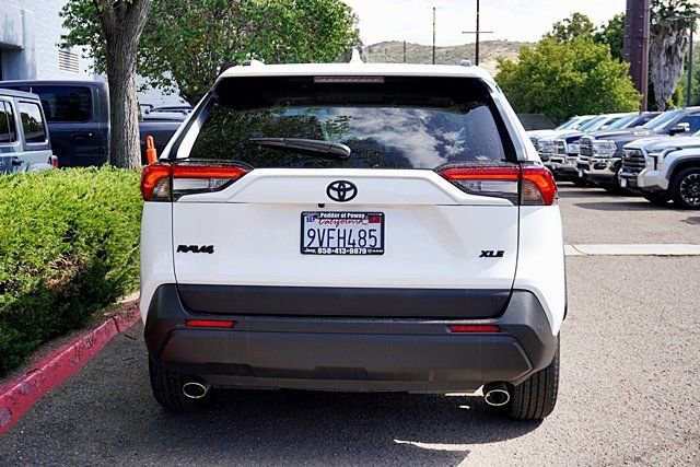 Used 2025 Toyota RAV4 XLE w/ Convenience Package FWD image 10
