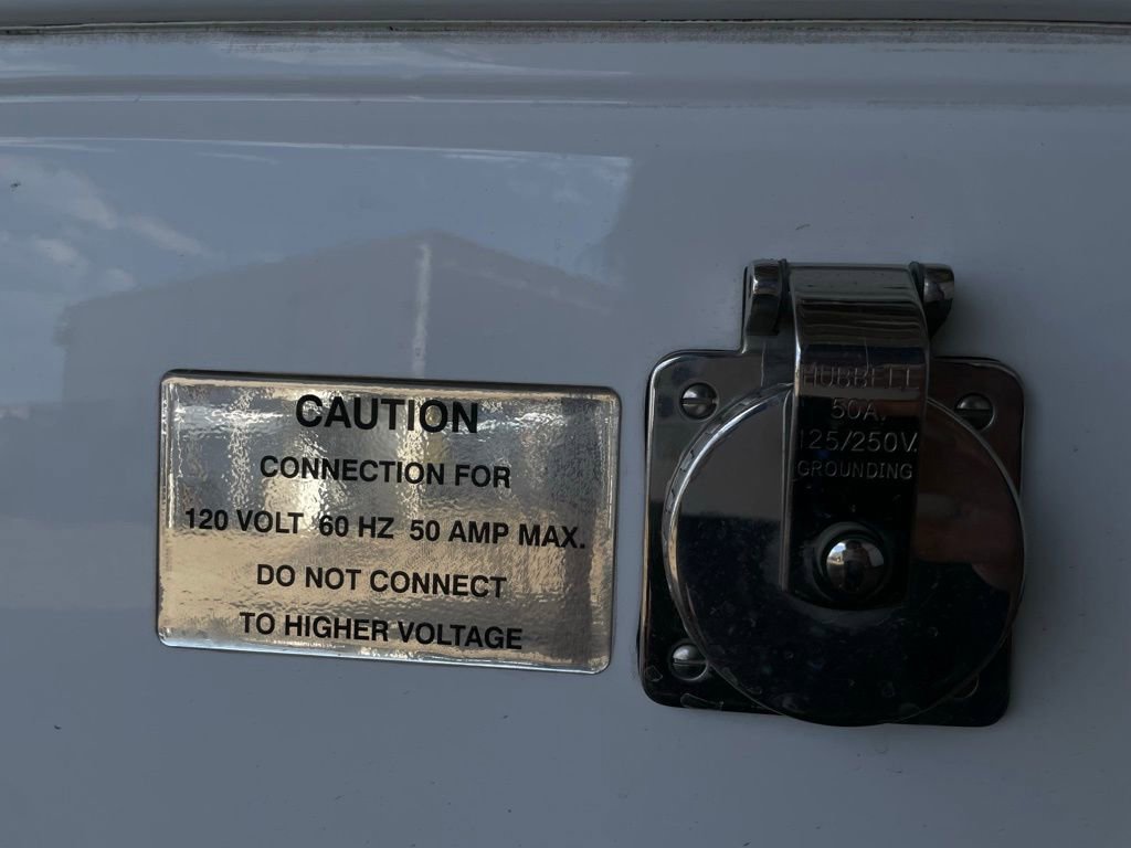 Used 2014 GMC Savana 3500 Extended image 16