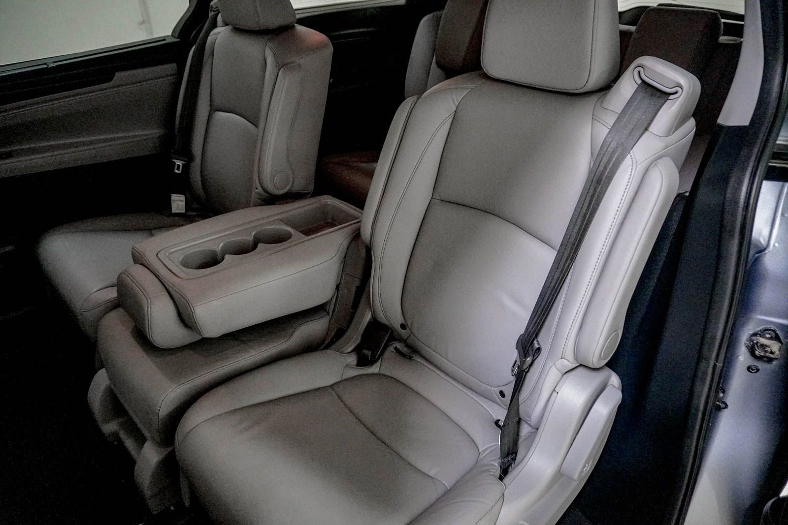 Used 2022 Honda Odyssey EX-L image 37