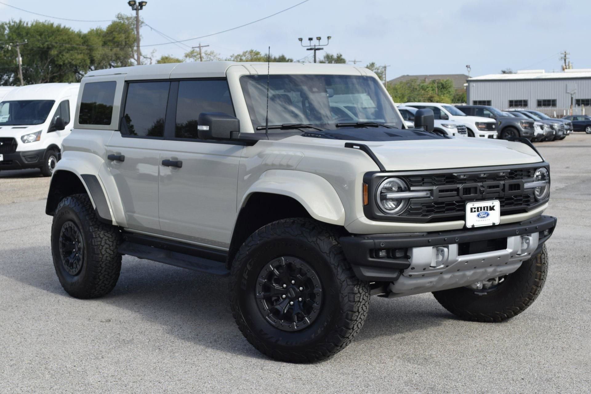 New 2025 Ford Bronco Raptor image 3