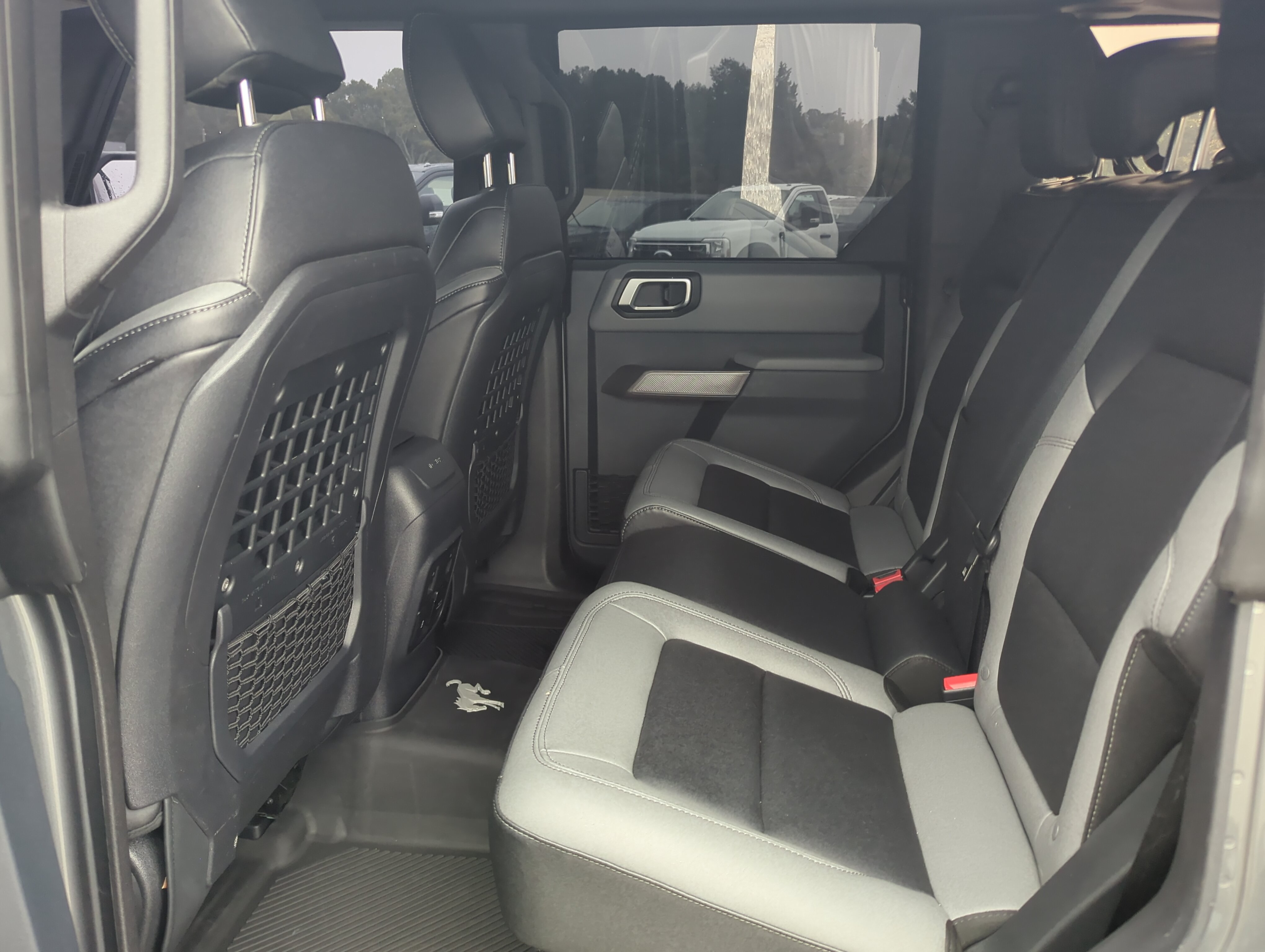 Used 2023 Ford Bronco Black Diamond w/ Sasquatch Package AWD/4WD image 11