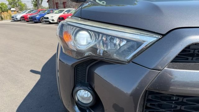 Used 2018 Toyota 4Runner SR5 Premium AWD/4WD image 11