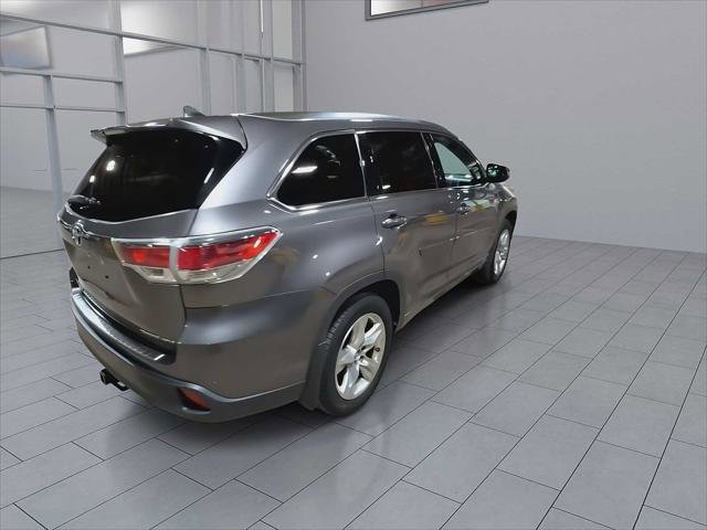 Certified 2016 Toyota Highlander Limited Platinum w/ Protection Package #3 AWD/4WD image 8