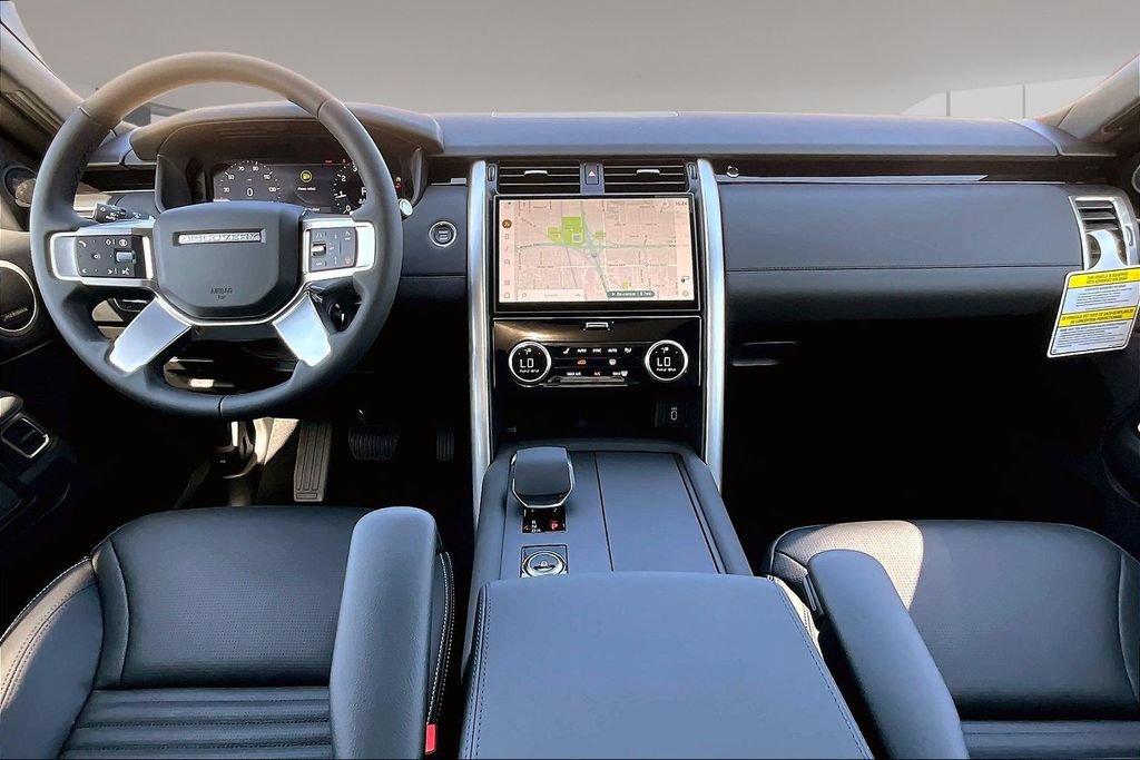 New 2026 Land Rover Discovery S AWD/4WD image 5