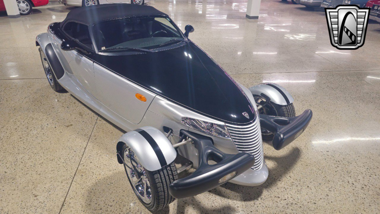 Used 2001 Plymouth Prowler image 18