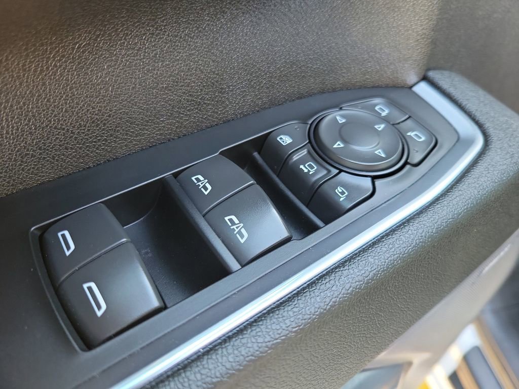 Used 2024 Chevrolet Silverado 2500 High Country w/ High Country Premium Package AWD/4WD image 19