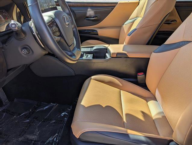 Used 2022 Lexus ES 300h w/ Premium Package image 14