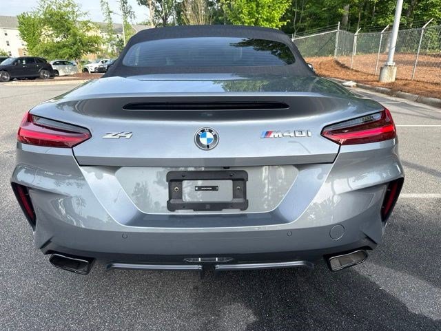 Certified 2024 BMW Z4 M40i w/ Premium Package RWD image 14